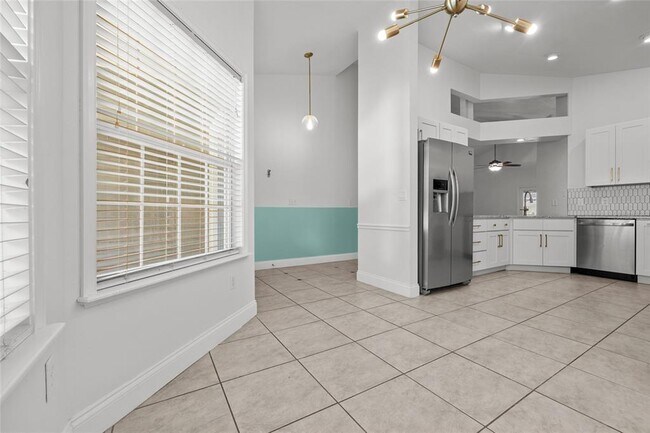 Building Photo - 7485 NW 121st Ave