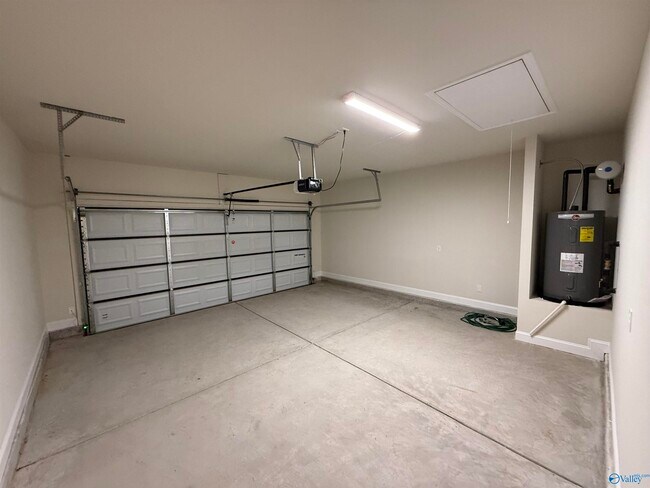 Building Photo - 24008 Quints Dr