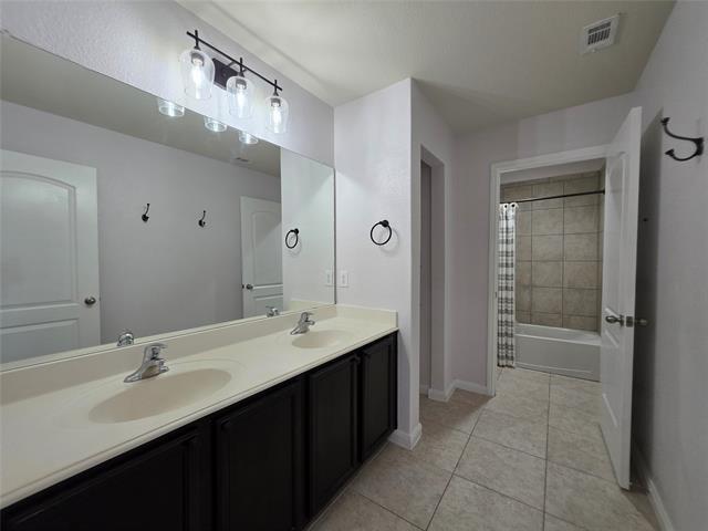 Building Photo - 149 Ryan St