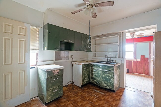 Building Photo - 5451 Genevieve Ave