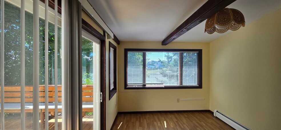 Building Photo - 12 Folger Ave