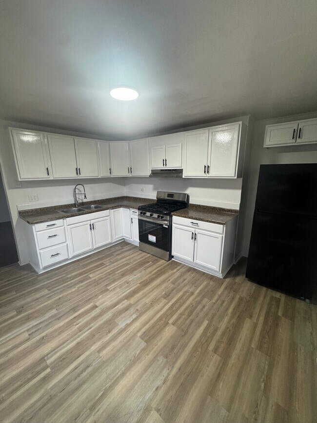 Building Photo - 1807 Packer St