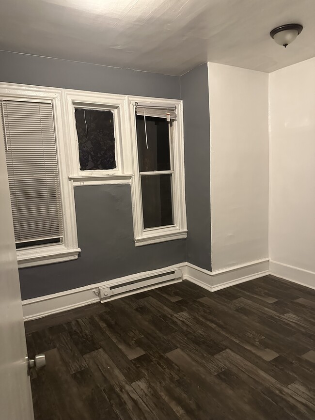 2nd Room - 5000 N 10th St