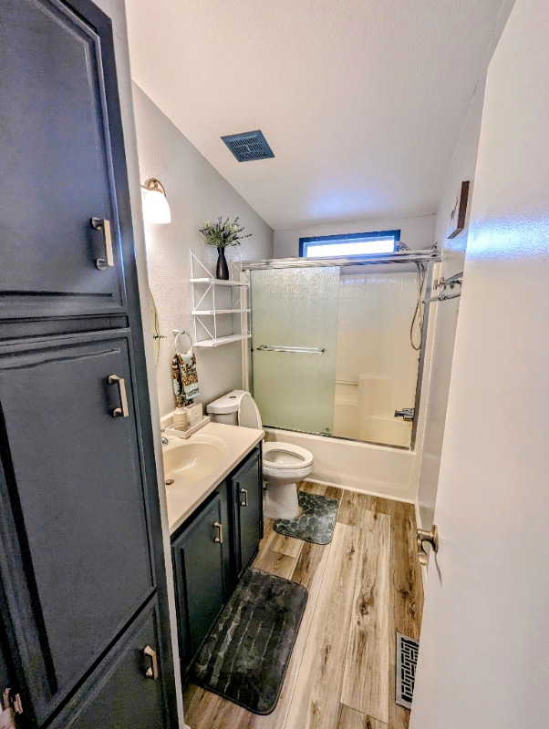 Building Photo - 120 E Camille Dr