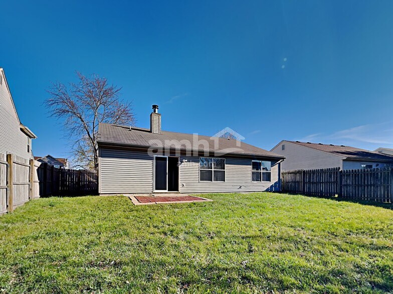 Building Photo - 13850 Bruddy Dr