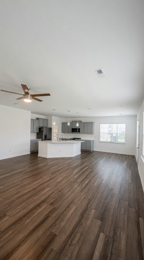 Building Photo - 5531 Hydrangea St