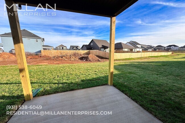 Building Photo - Beautiful 3-Bedroom Home with Modern Finishes, Stainless Steel Appliances, and Attached Garage