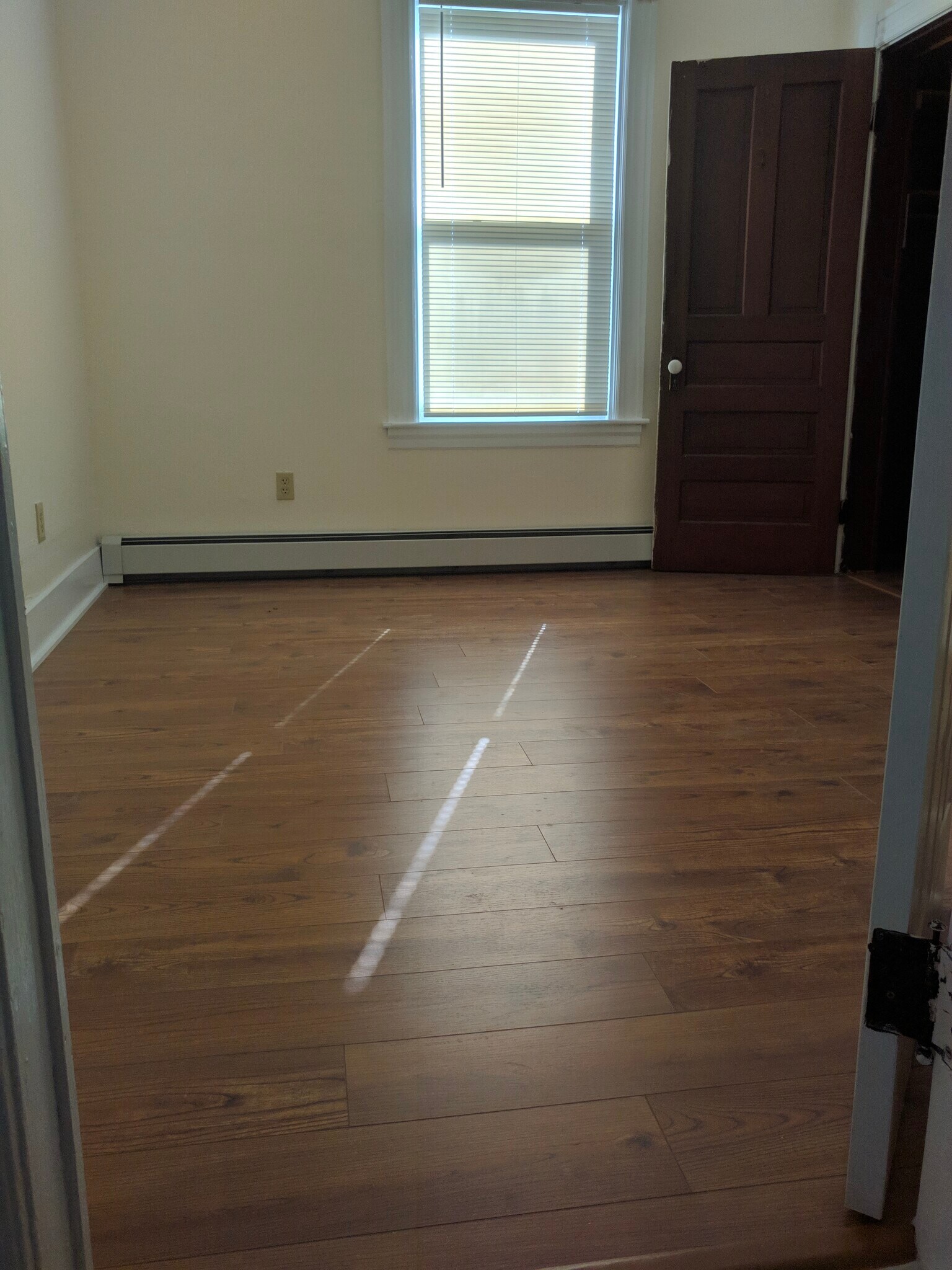 Building Photo - 32 Douglas St