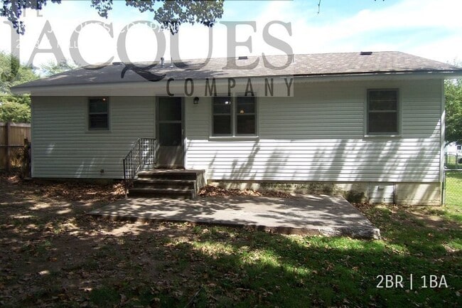 Building Photo - 2513 N Kellett Ave