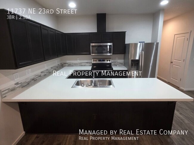 Building Photo - 11737 NE 23rd St