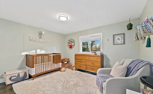 Building Photo - Beautiful Kent WA Home! Apply Today!