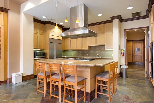 Building Photo - 4155 Executive Dr