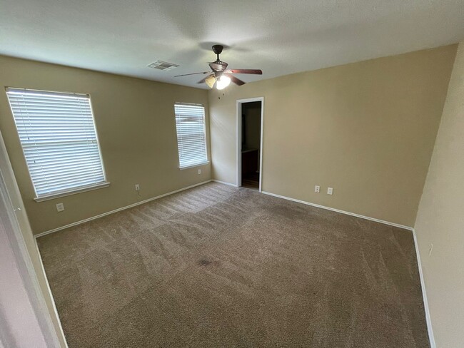 Building Photo - 8714 Sunset Pond Dr