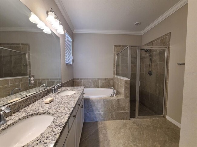 Building Photo - 19353 Nearpoint Dr