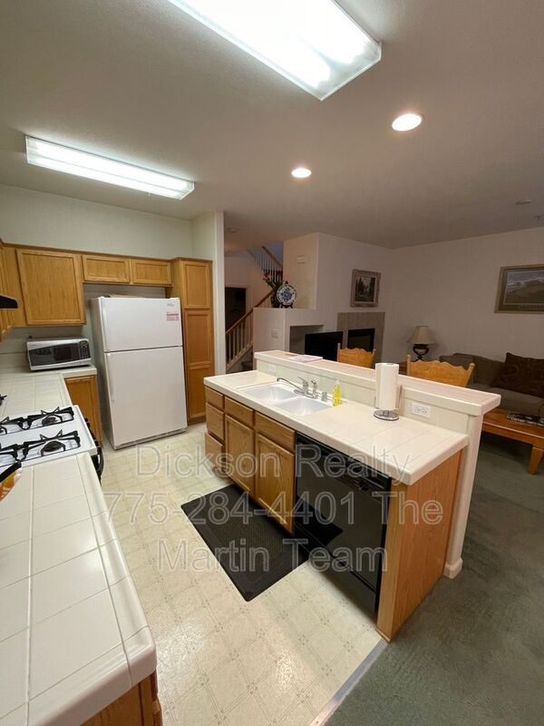 Building Photo - 6080 Ingleston Dr