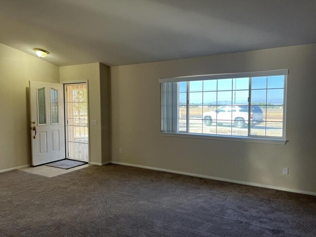 Building Photo - 25805 McLaughlin Rd