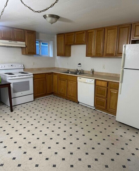 Building Photo - 4027 E 8th Ave