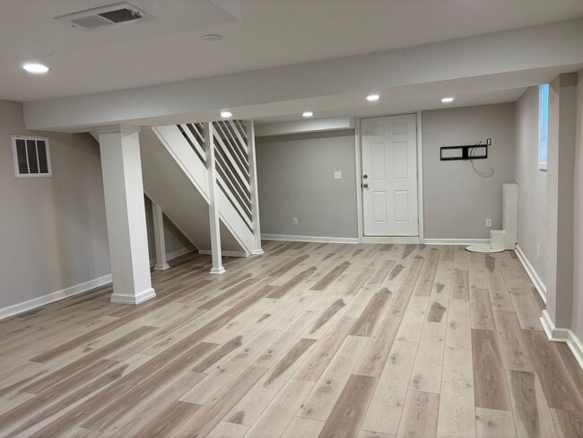 Building Photo - 3-4 bed, 2 bath with full basement in Asheboro