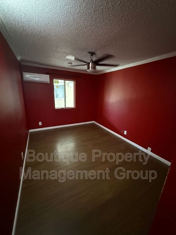 Building Photo - 1348 E 213th St