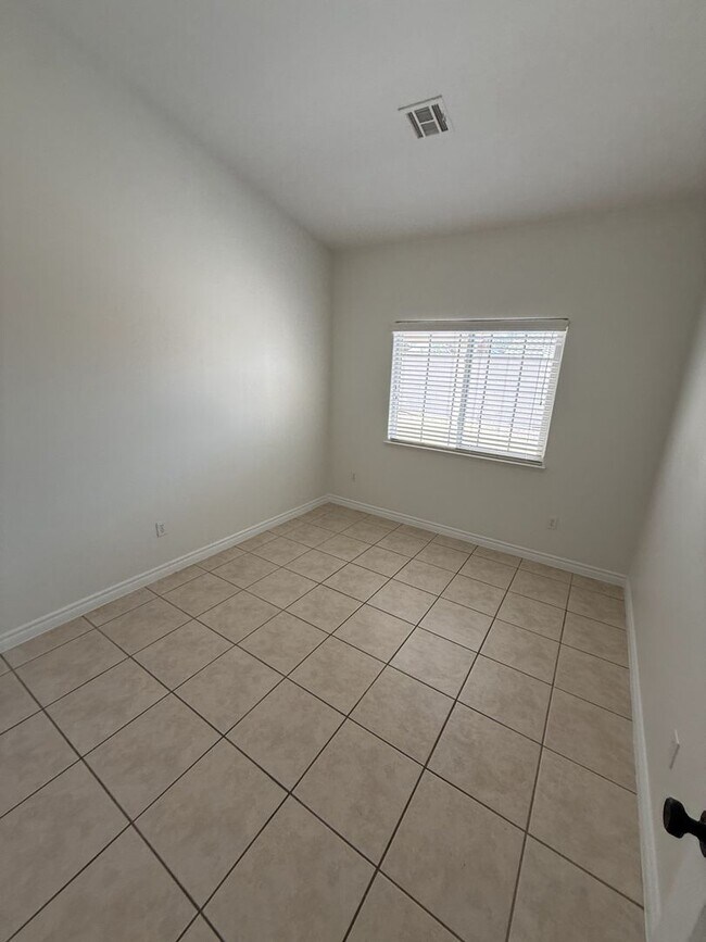 Building Photo - 8960 Tumbling Pebble Way