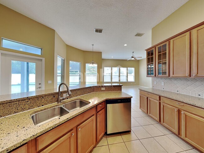 Building Photo - 921 Indian River Rd