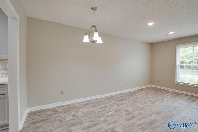 Building Photo - 8146 Oldfield Rd SW