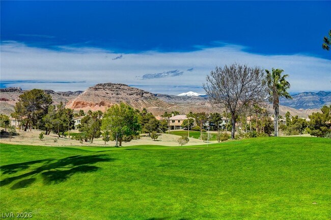 Building Photo - 121 Standing Stone St