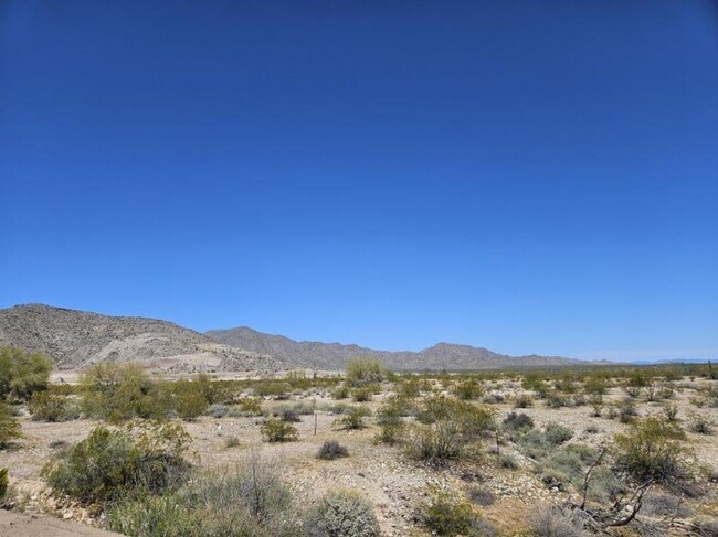 Building Photo - 20120 W Palo Verde Dr