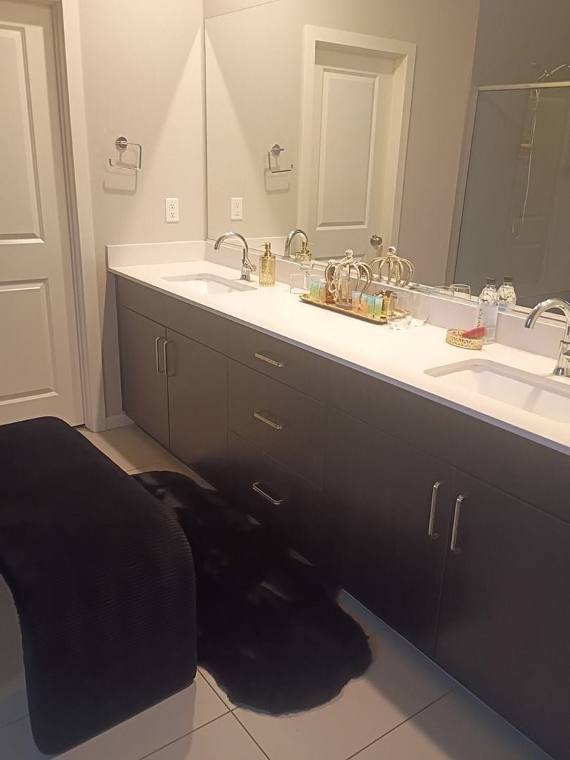 Building Photo - 6913 Boulder View St