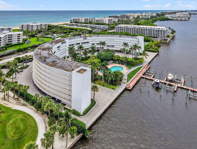Building Photo - 2505 S Ocean Blvd