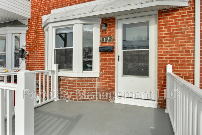 Building Photo - 832 N Marlyn Ave