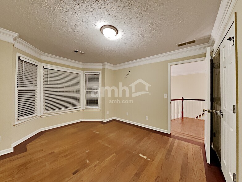Building Photo - 4383 Laughlin Ct NW
