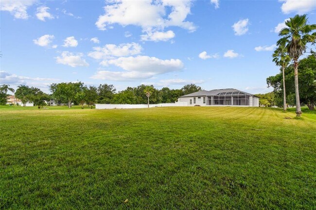 Building Photo - 6644 Country Club Rd