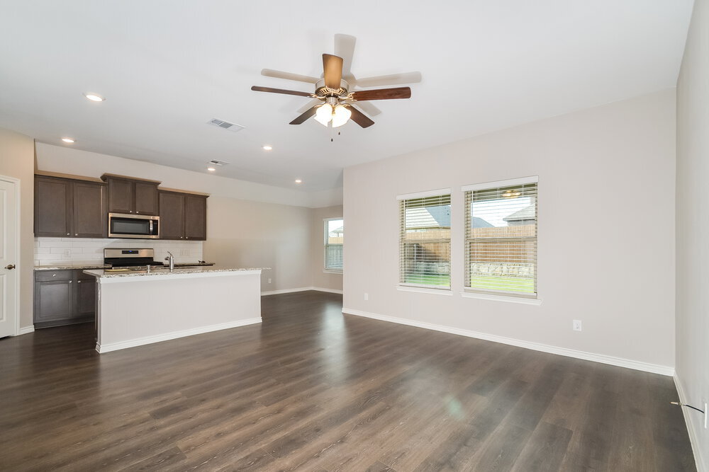 Building Photo - 403 Gallop Dr
