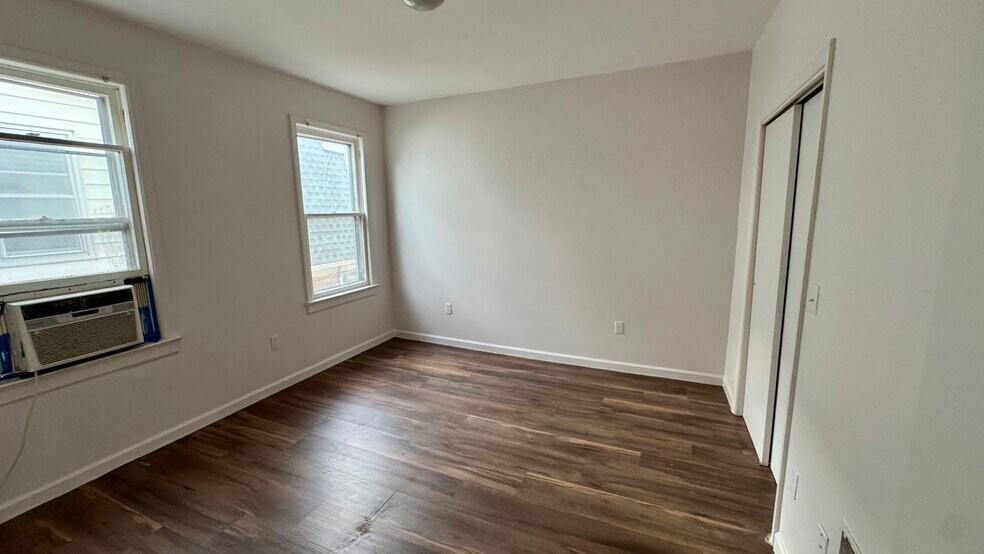 Building Photo - 103 Garfield Ave