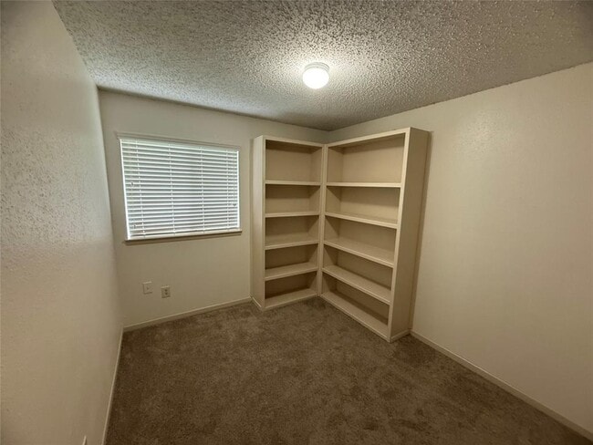 Building Photo - 4411 Treasure Trail