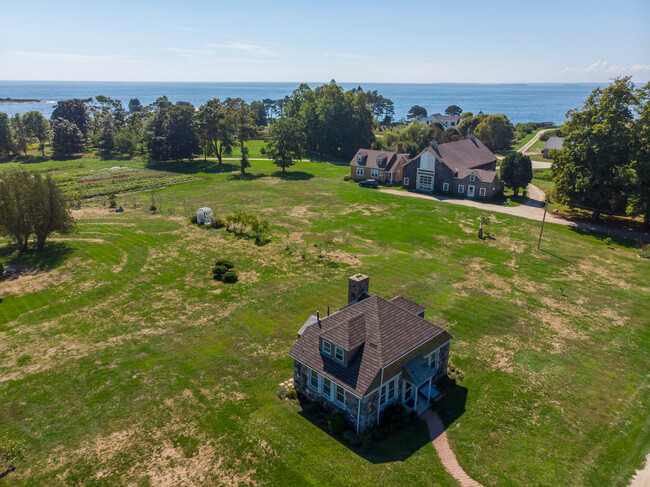 Building Photo - 7 Ram Island Farm Rd