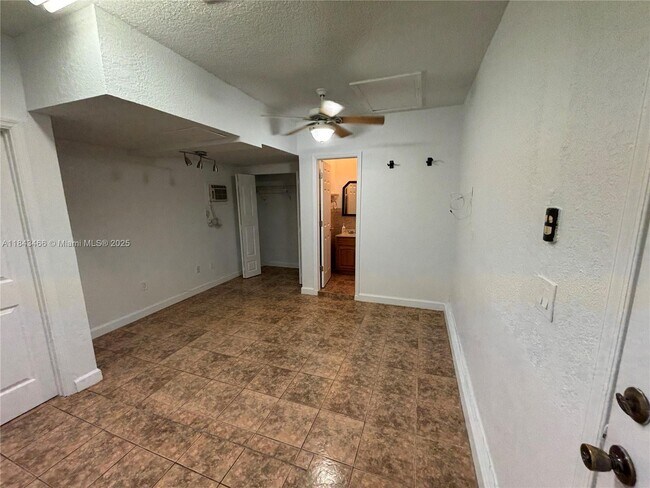 Building Photo - 9108 SW 211th Ln