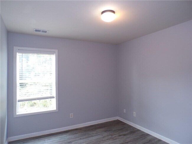 Building Photo - 53 Ferguson Dr
