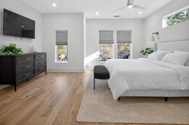 Building Photo - 1273 Danner St SE