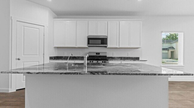 Building Photo - 8051 Marchese Dr