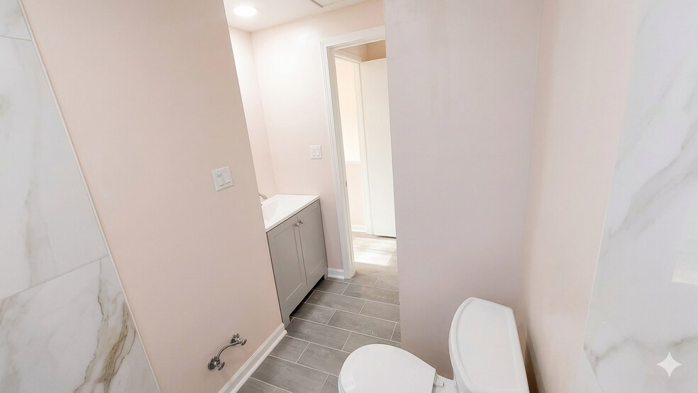 Building Photo - 971 S Taylor St