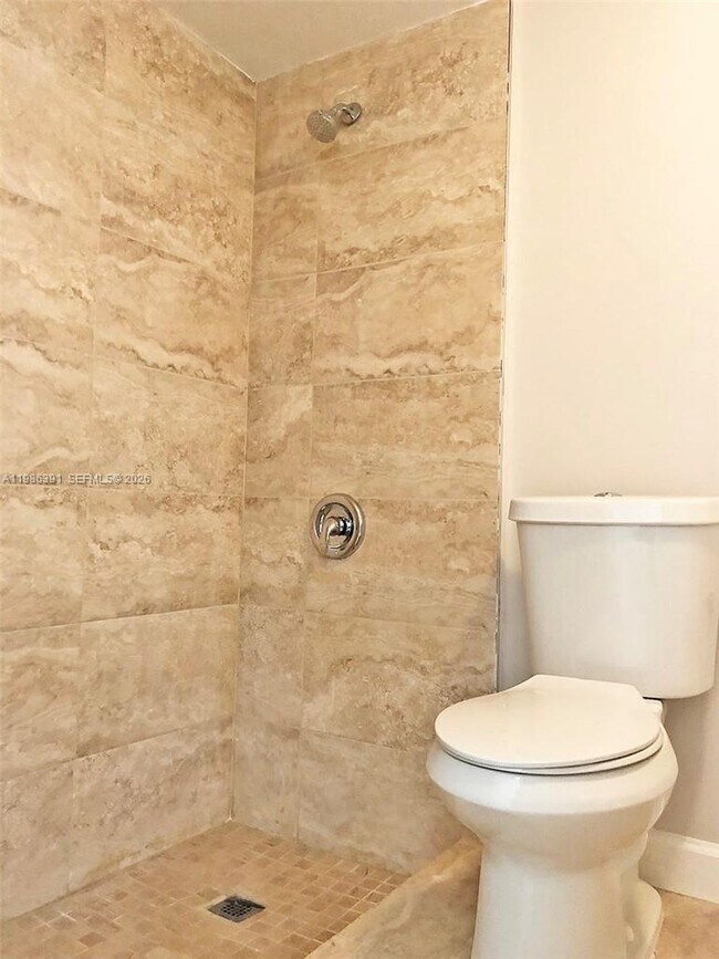 Building Photo - 7650 SW 10th Ct