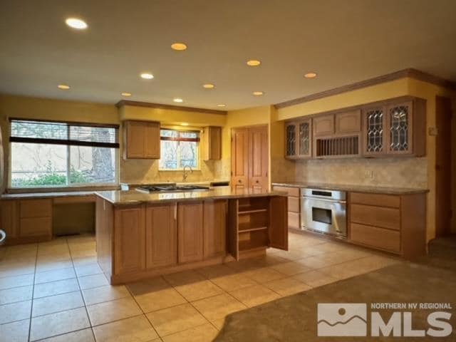 Building Photo - 2125 Lakeside Dr