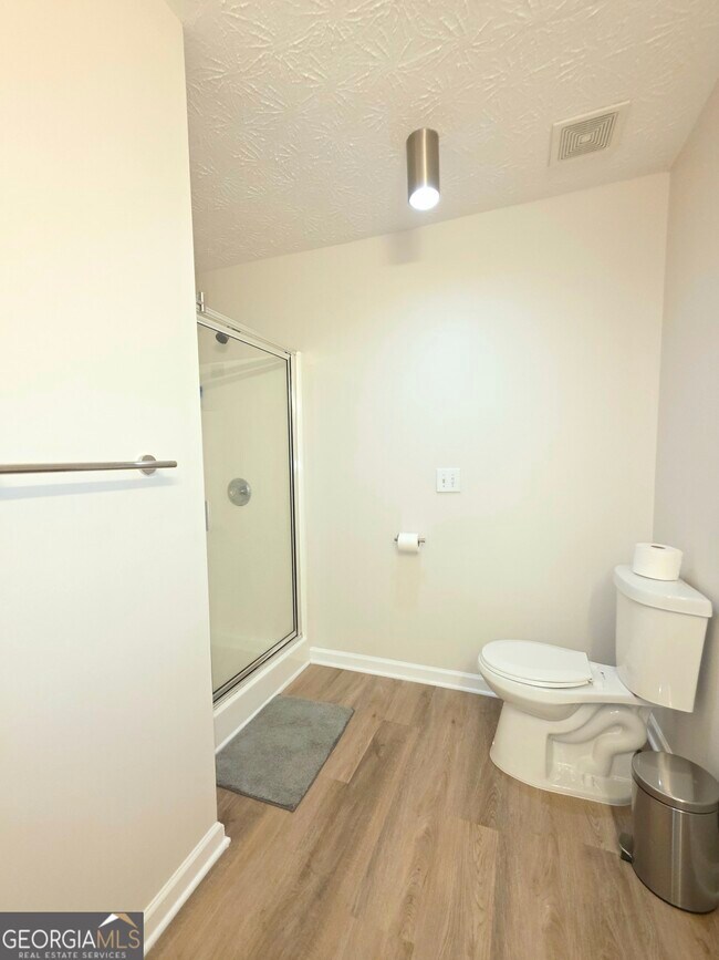 Building Photo - 4691 Highpoint Ln