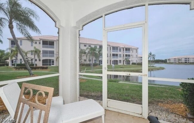 Building Photo - 9140 Southmont Cove