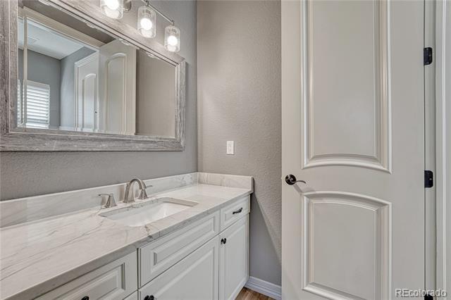 Building Photo - 9797 Sunset Hill Cir