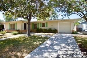 Primary Photo - 922 Sumner Dr