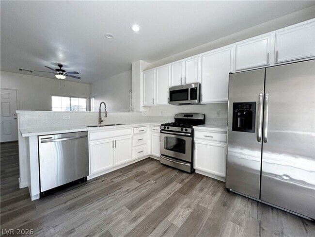 Building Photo - 897 Blushing Rose Pl