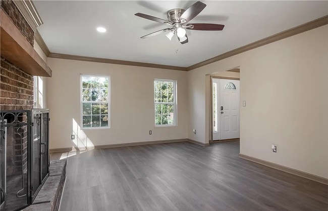 Building Photo - This Charming Two-Story Home Awaits You